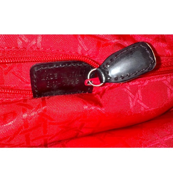 Lady Dior handbag in cannage black medium size - Picture 2 of 11